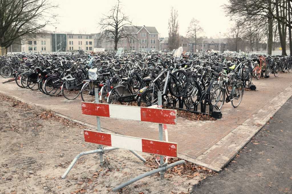 fiets in de stalling harderwijk101